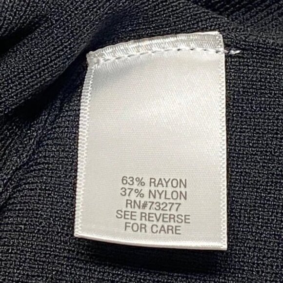 Dana Buchman Signature Women's Sweater Medium Black Ribbed Knit V-Neck Top NWT - Picture 7 of 11